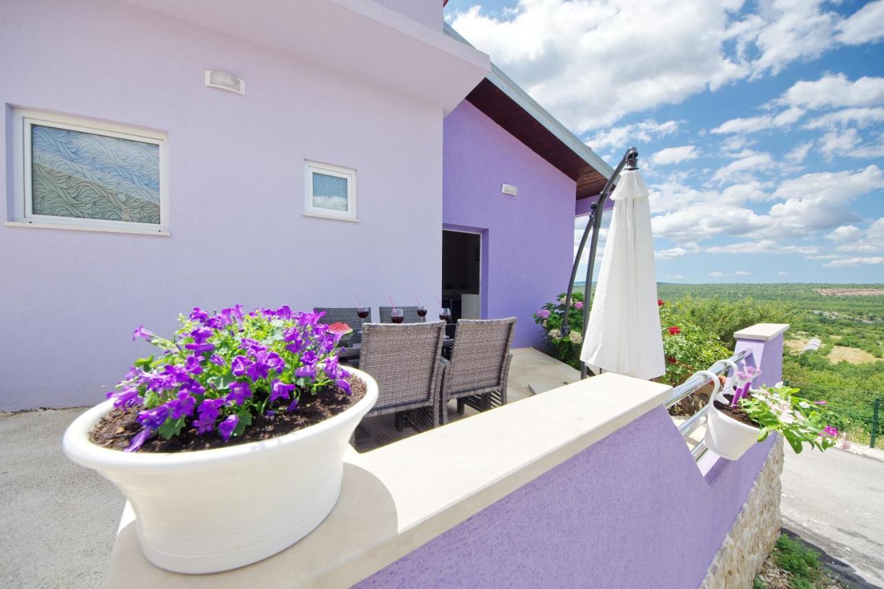 Holiday Home Paulin Obrovac Kültér fotó