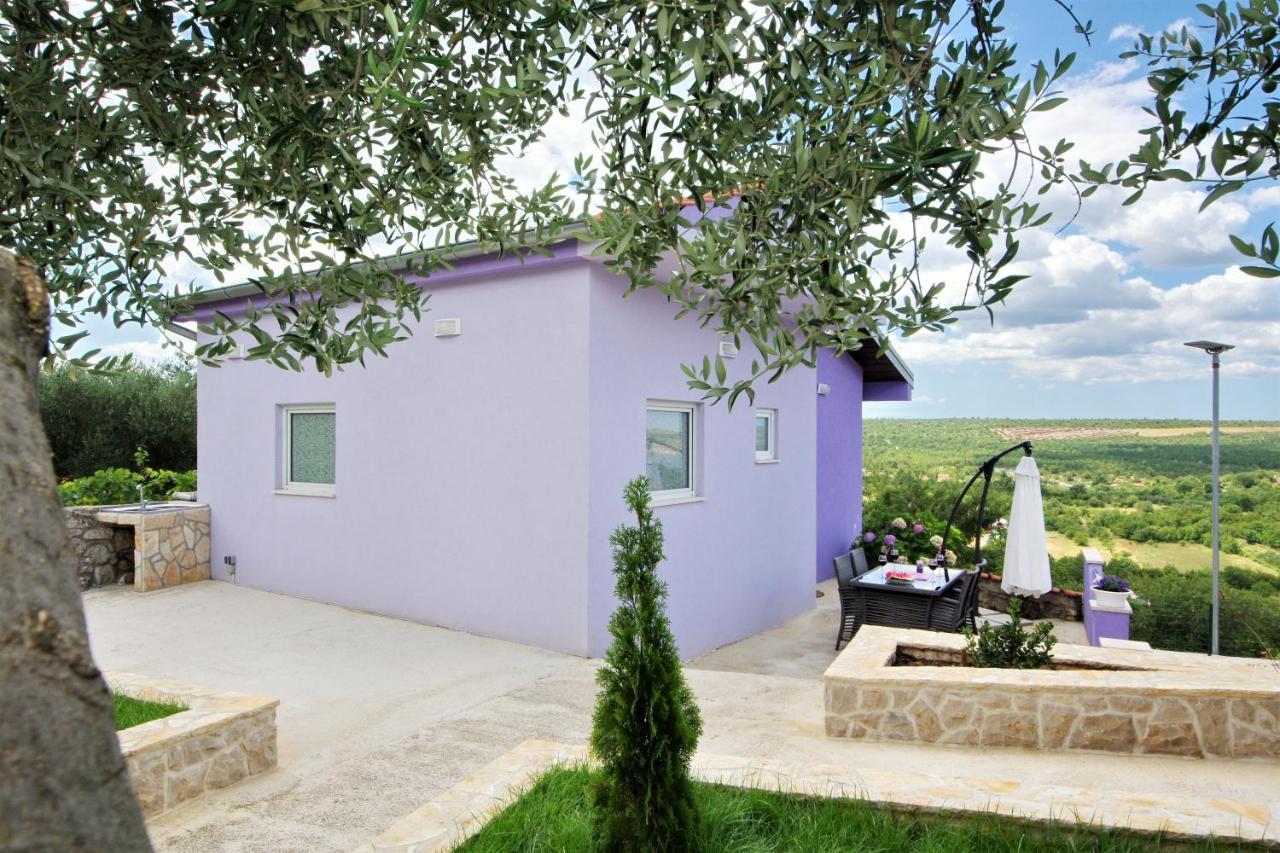 Holiday Home Paulin Obrovac Kültér fotó